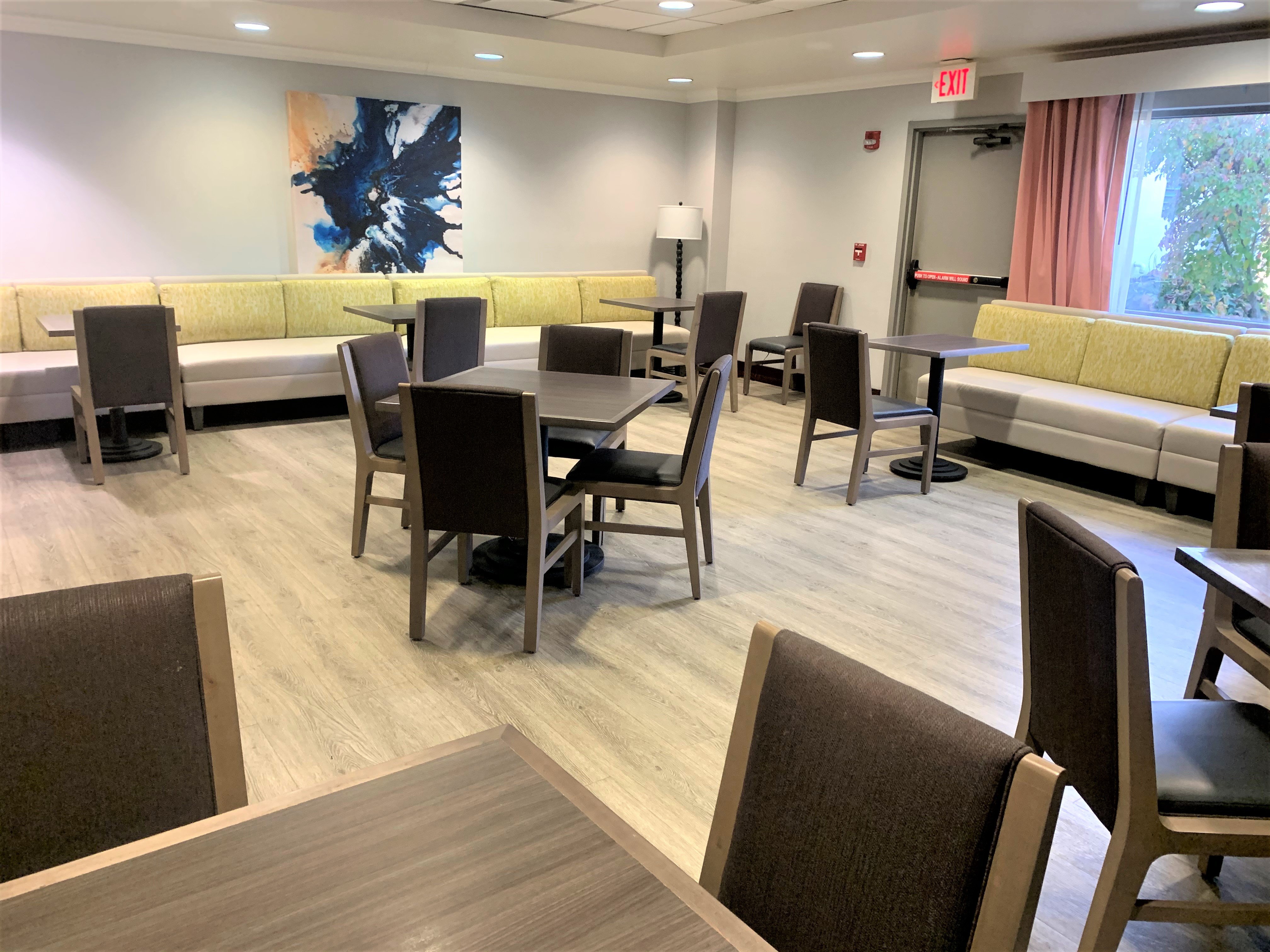 Holiday Inn Asheville - Biltmore West, an IHG Hotel 32/48