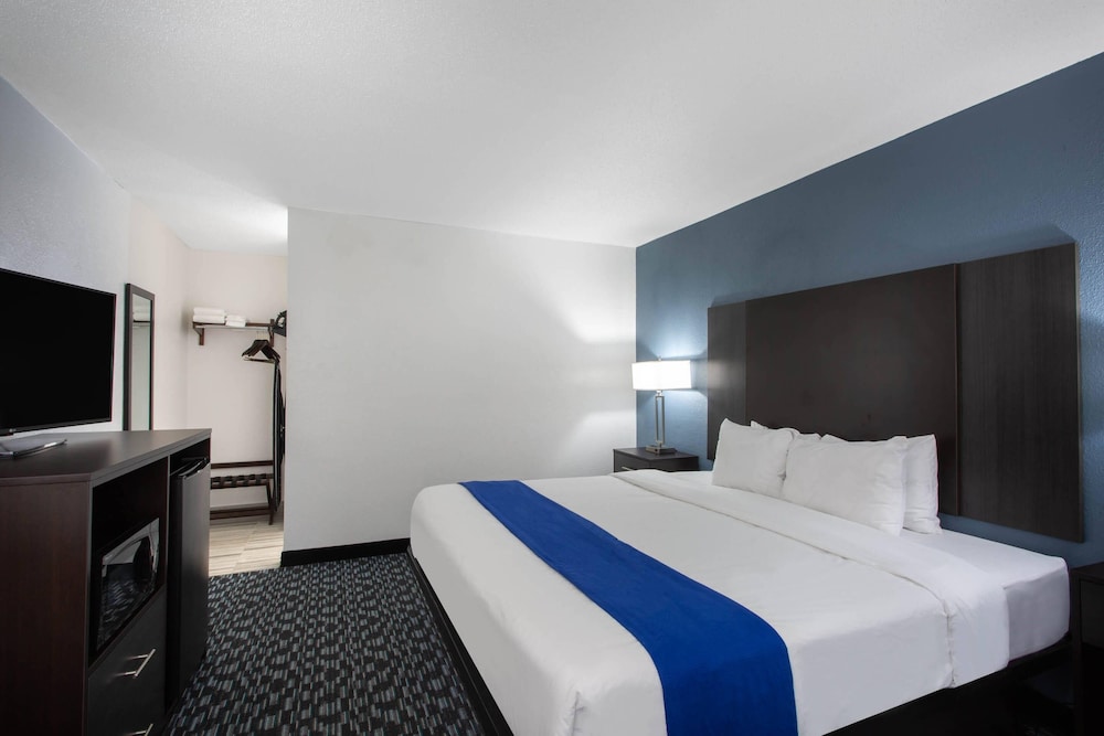 STANDARD, KING BED