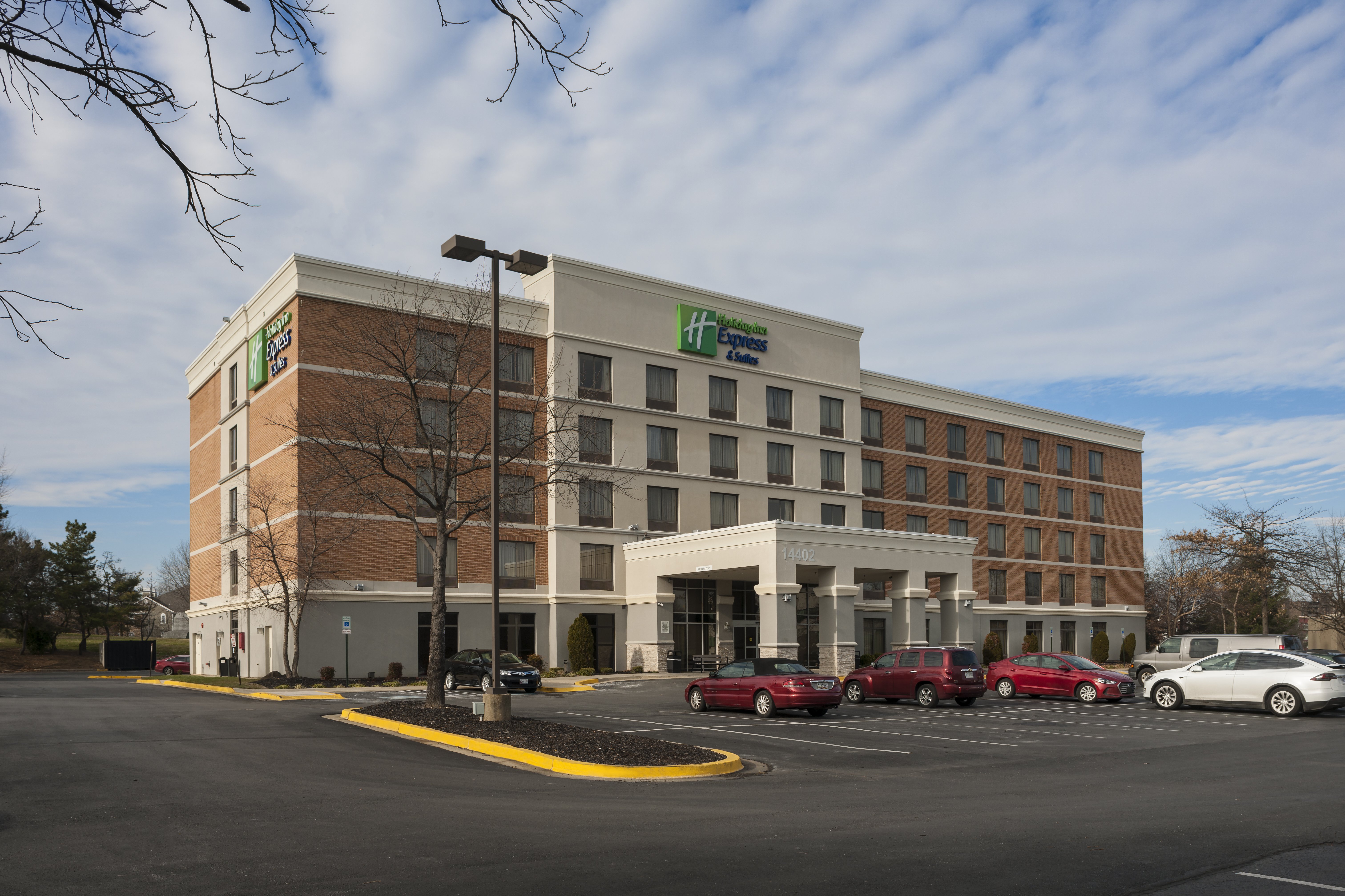Holiday Inn Express Suites Laurel Lakes 56/58