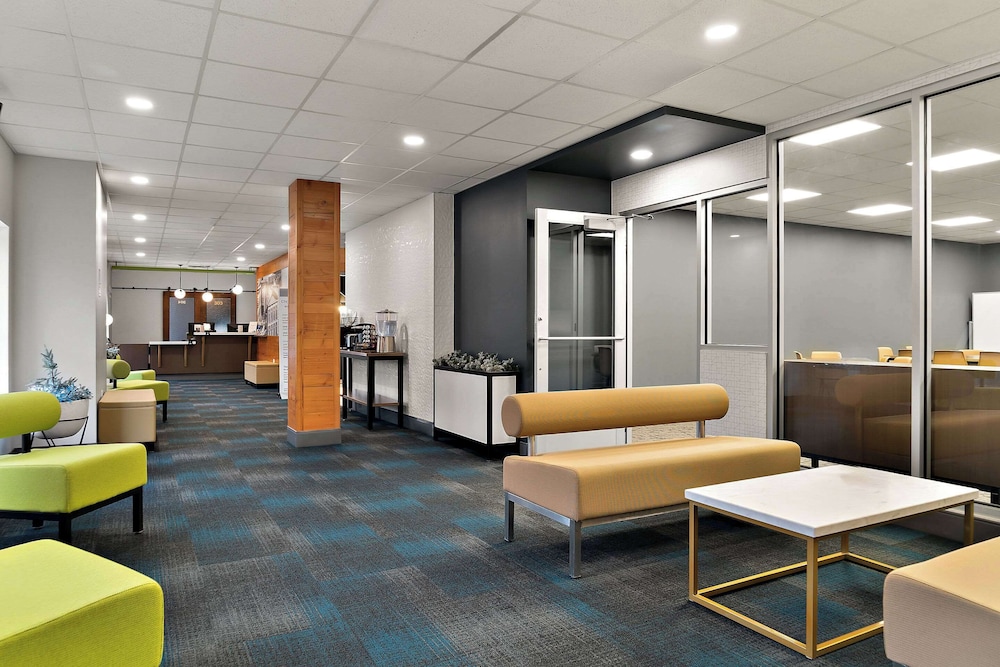 CityFlatsHotel - Port Huron, an Ascend Collection Hotel 28/40