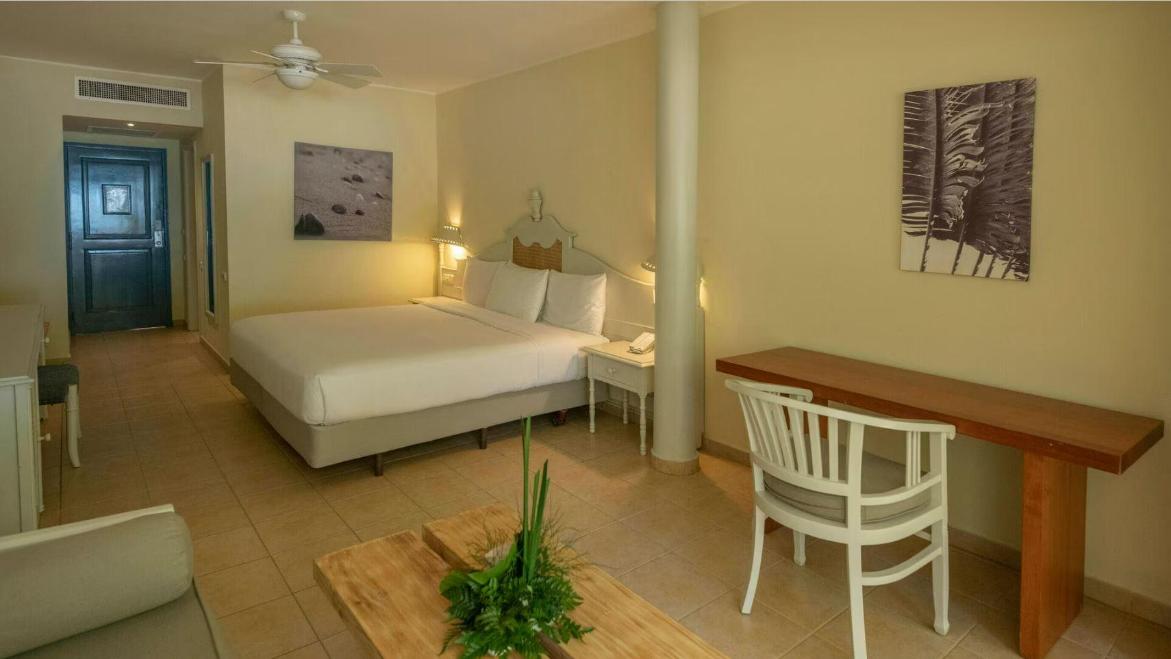 Junior Suite, Double Bed, Ocean Front, Balcony or Terrace