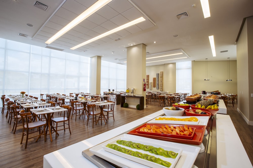 Hotel Intercity Suape Costa Dourada 37/47