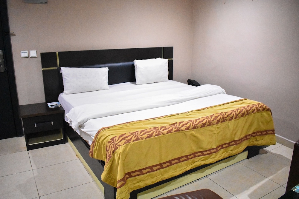 Beni Apartment And Suites 20/50