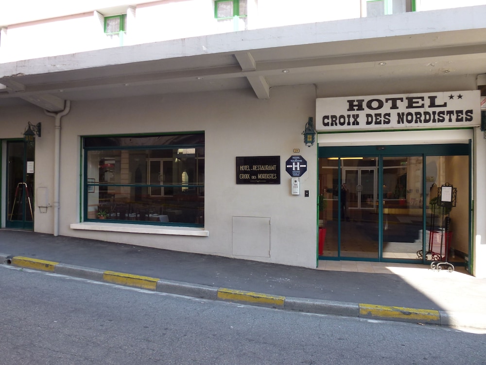 Hotel Croix Des Nordistes 37/37