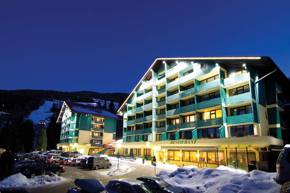 Alpine Club Resort 5/78