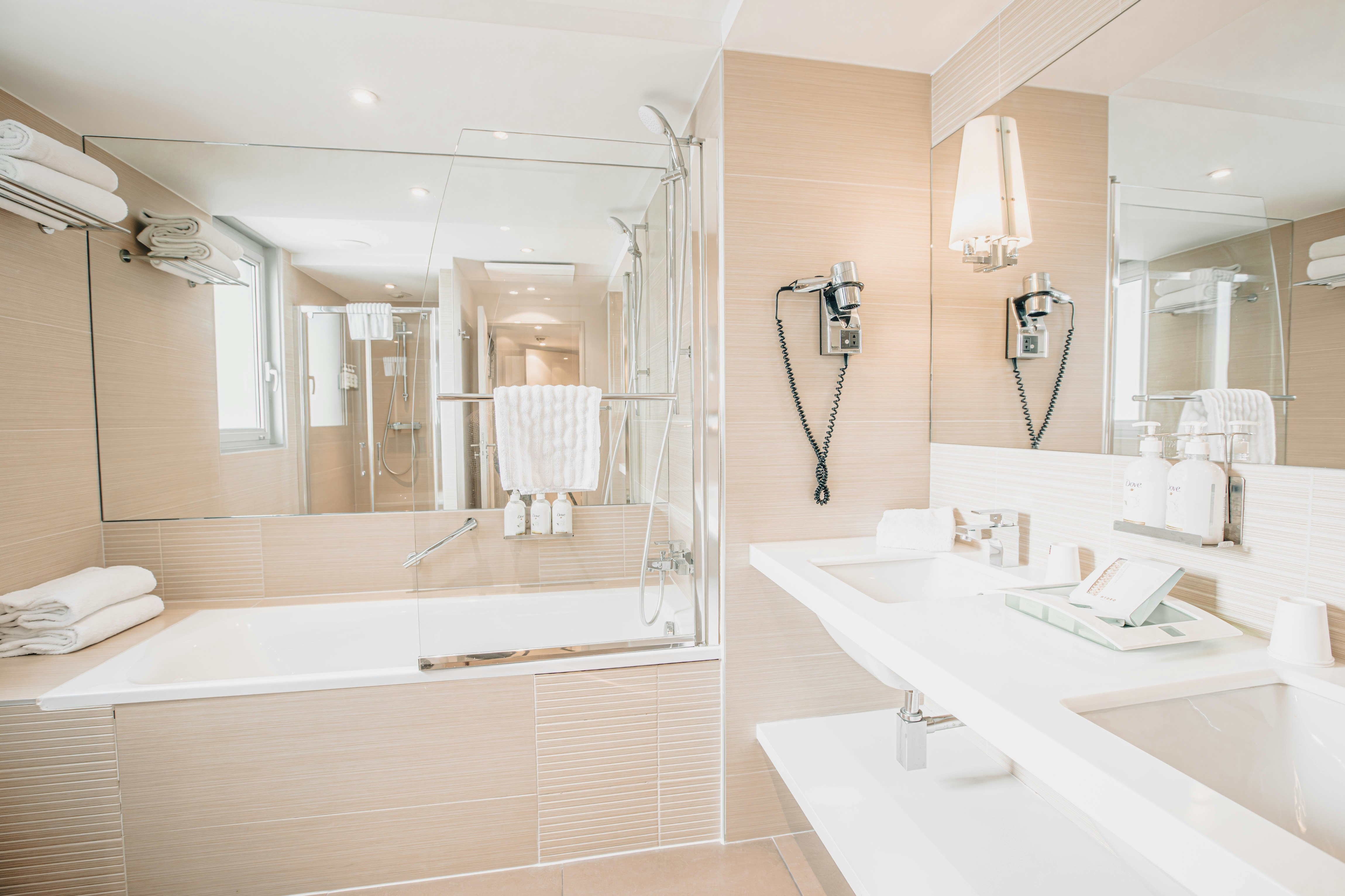HOLIDAY INN MULHOUSE 49/50