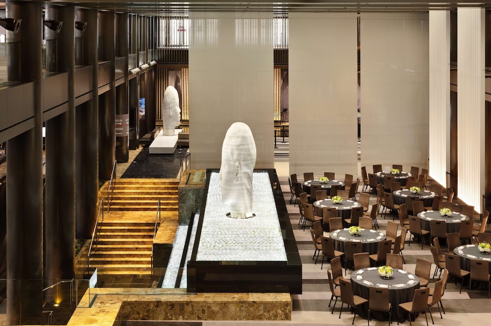 Hyatt Grand Central New York 41/88