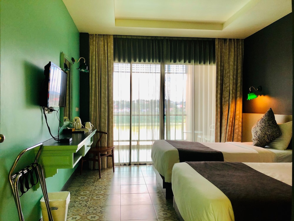Chiangkhong Teak Garden Riverfront Hotel 31/74