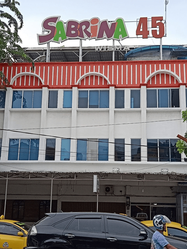 Sabrina Wisma 45 1/10