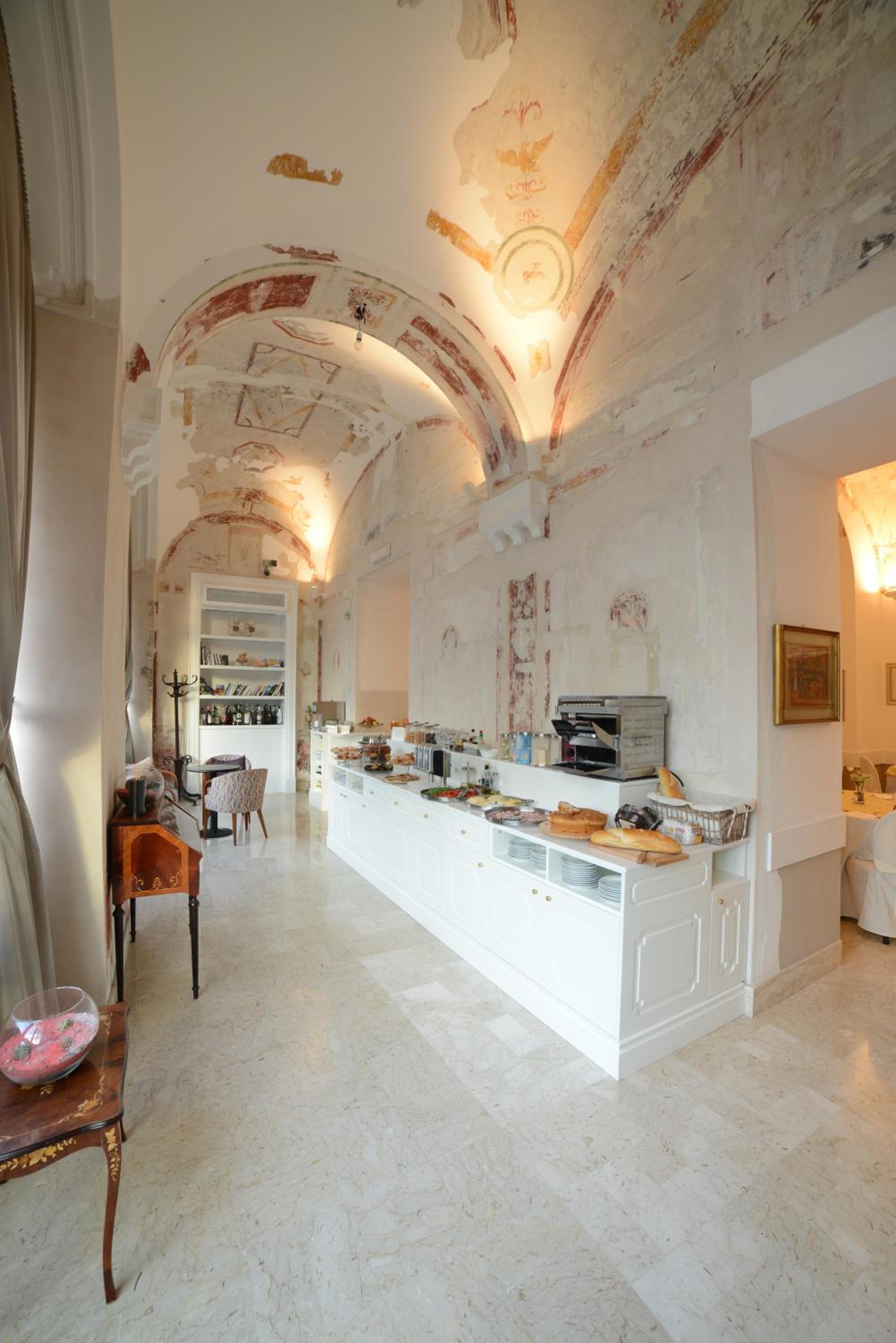 Hotel Vittoria 10/55