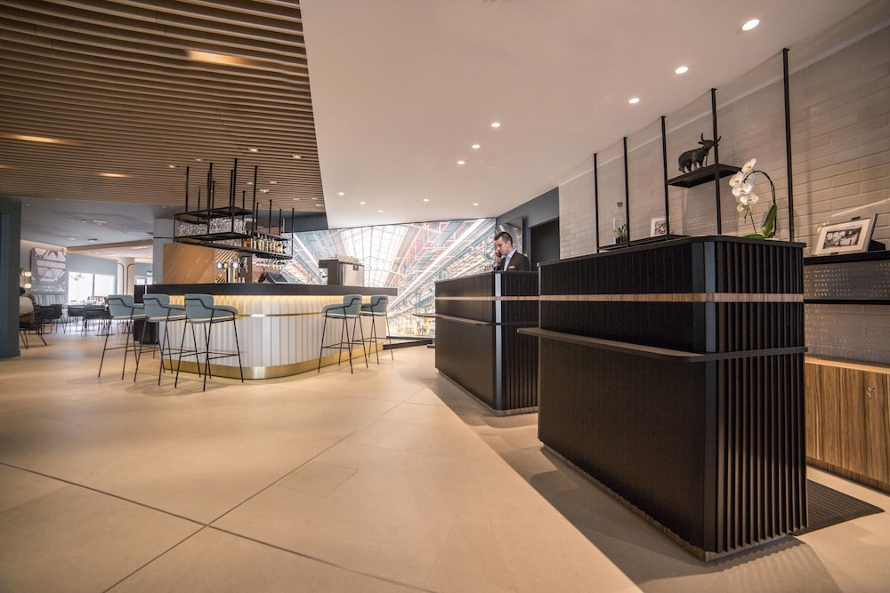 Lobby at Courtyard by Marriott Paris Arcueil, ARCUEIL