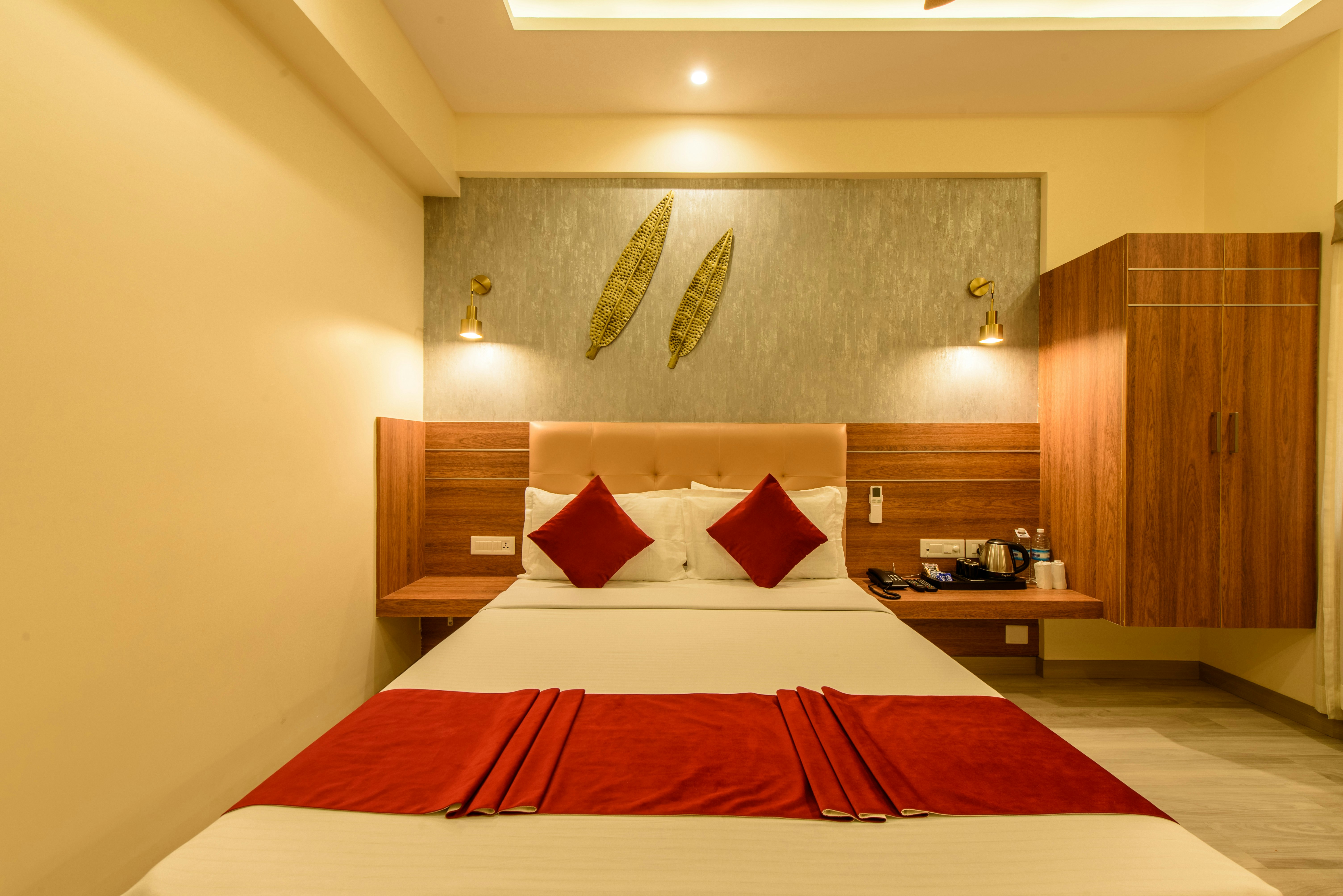 Hotel Bangalore Gate 32/81