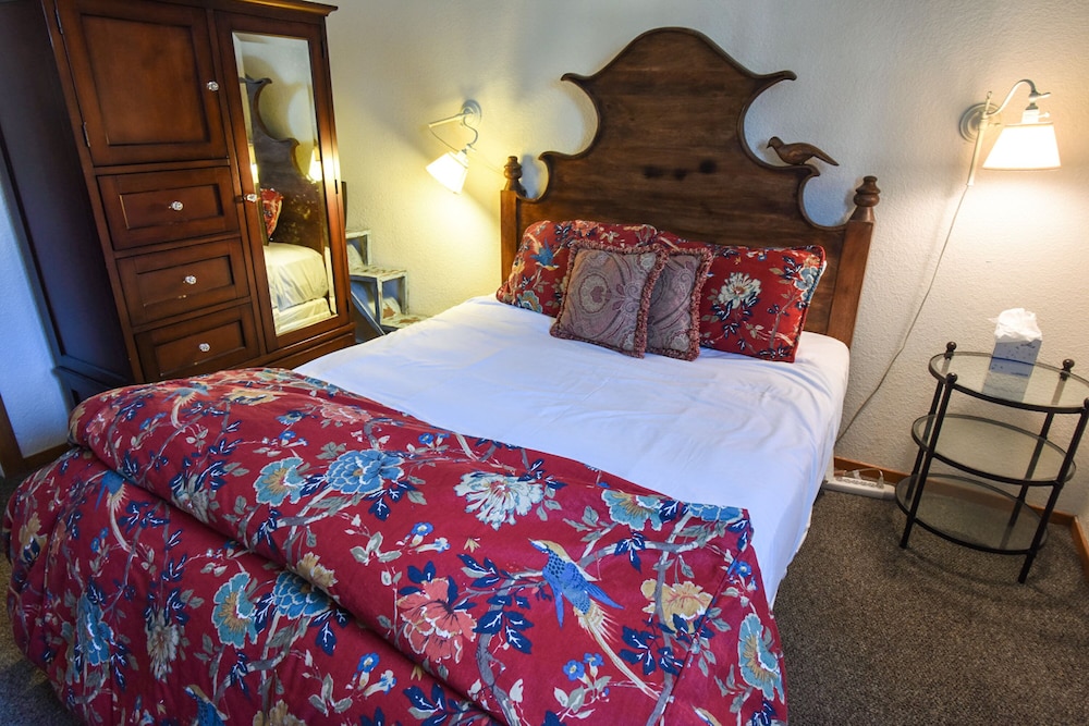 1 Bedroom, Condo, Village, Premier, King Bed