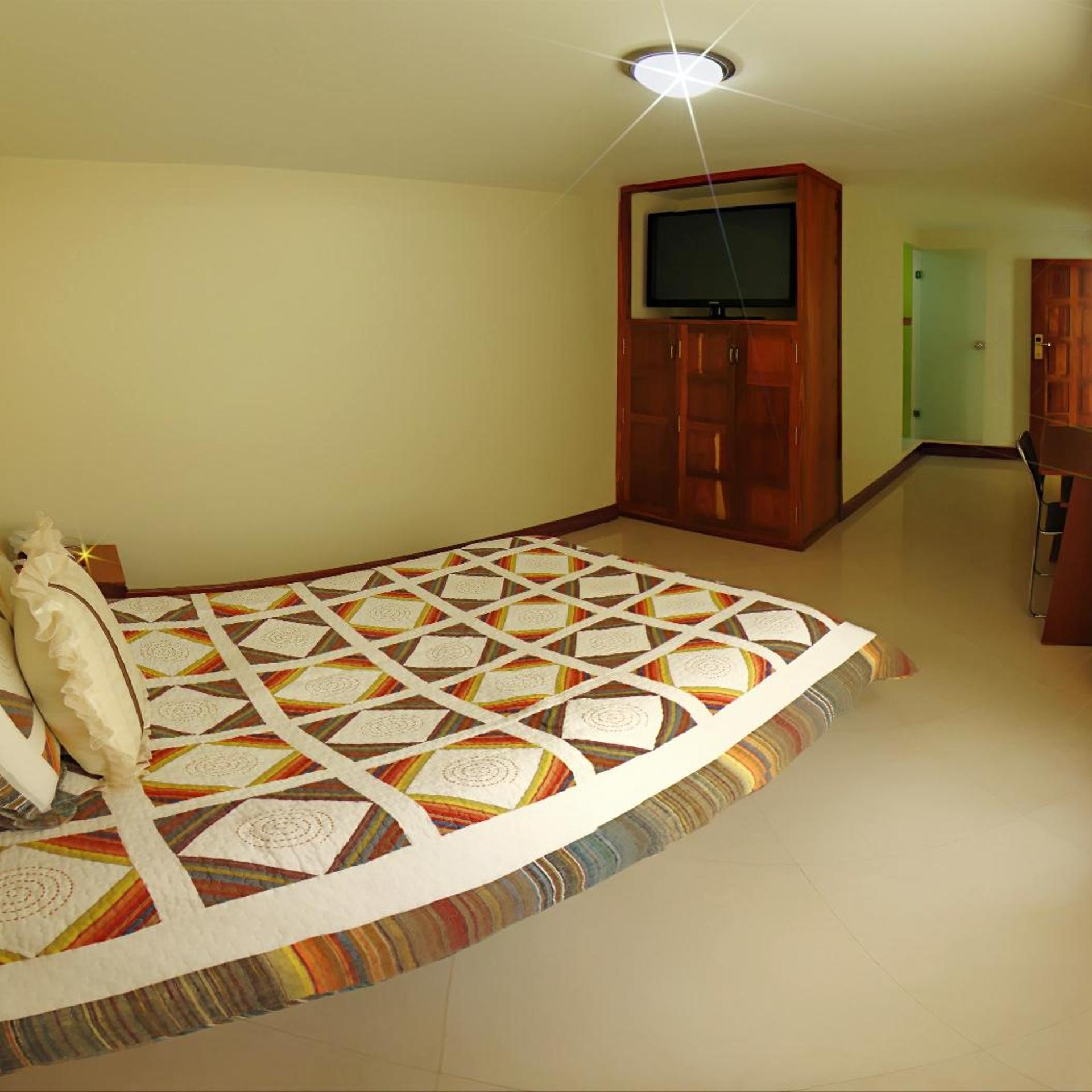 Apartahotel Vincent Suites 7/50
