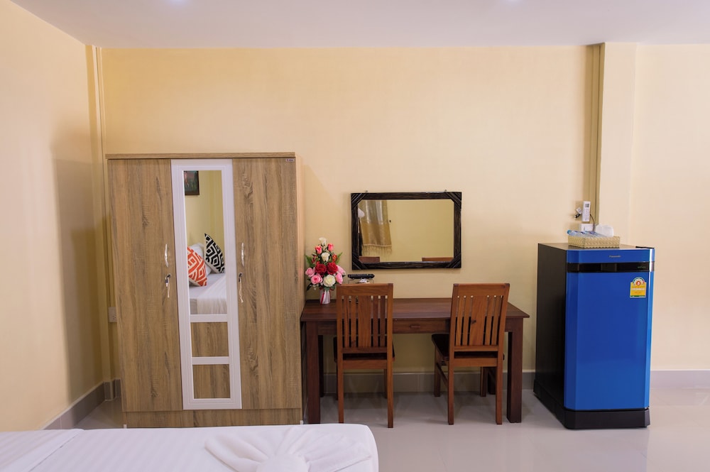 Srisiam Resort 68/74