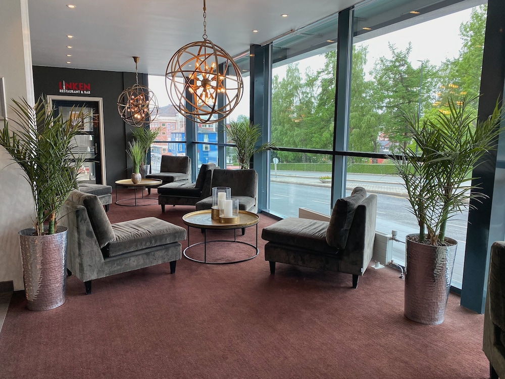 Quality Hotel Grand Royal 28/39