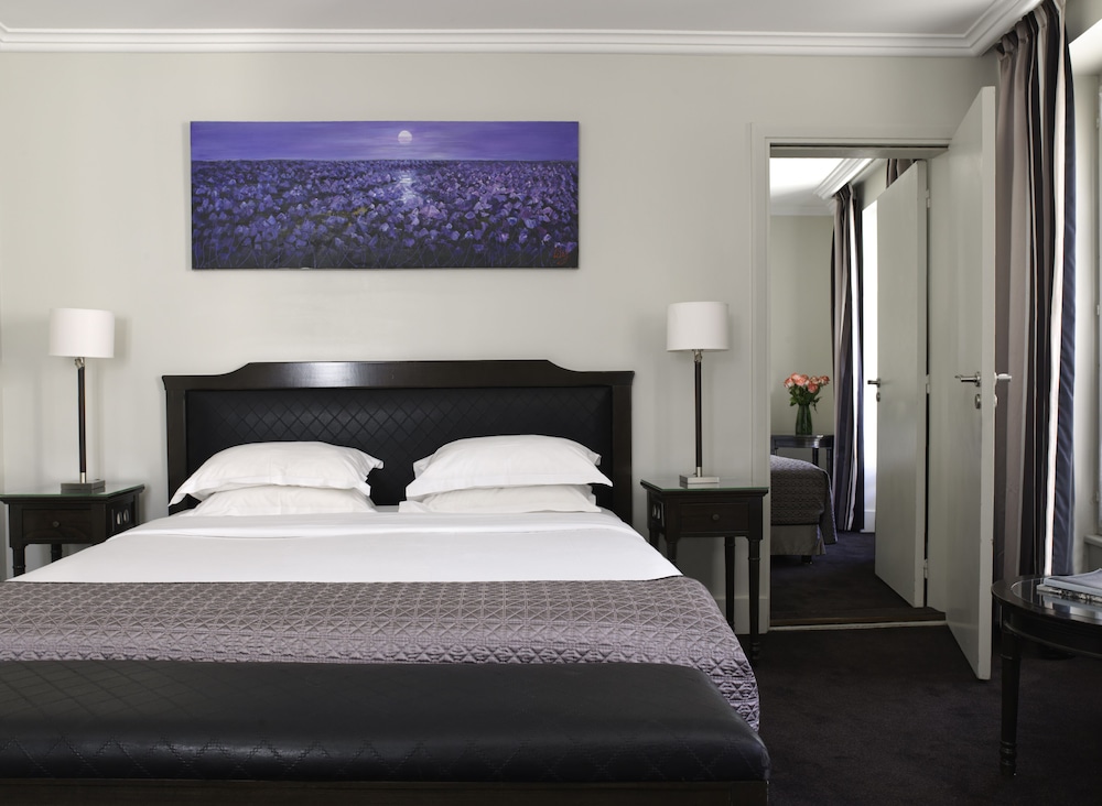 Hotel Royal Saint Honore 15/60