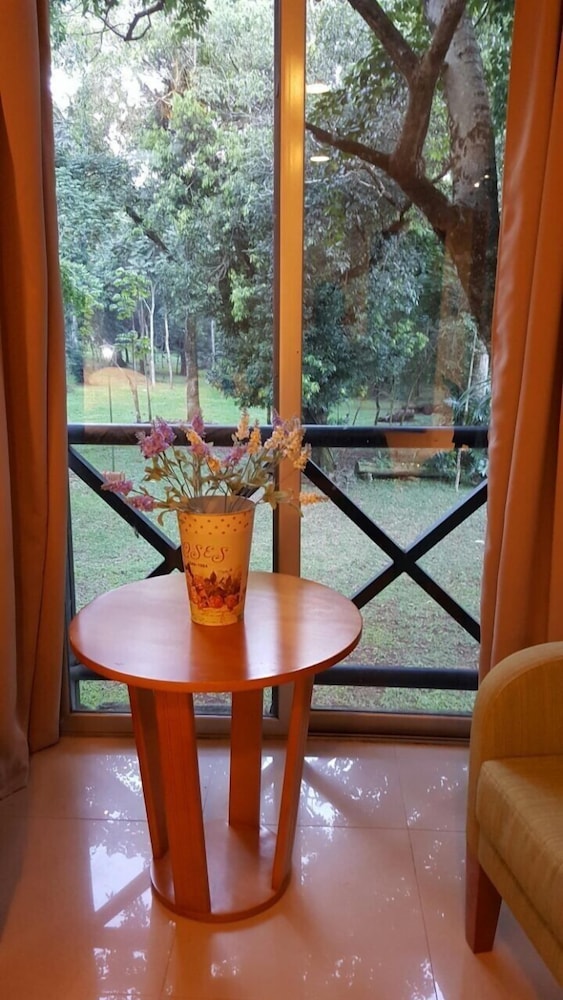 HOTEL TROPICAL 41/59