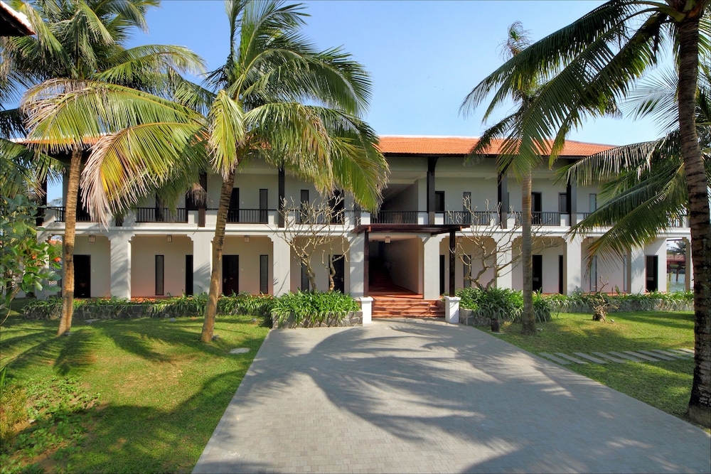 Hoi An Beach Resort 60/70