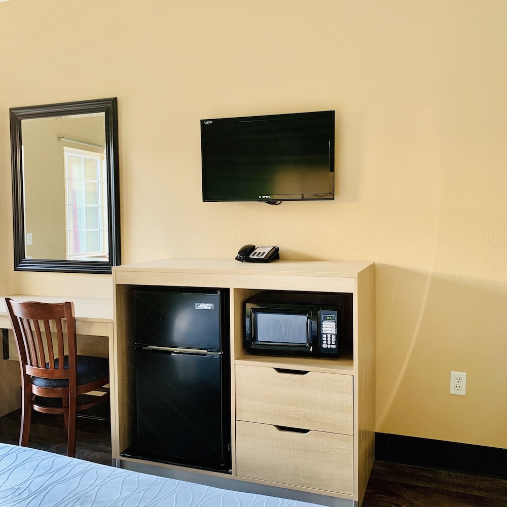 Weston Inn Suites 41/55