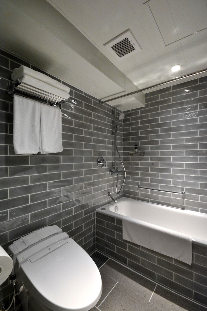 Hotel Hillarys Akasaka 49/50