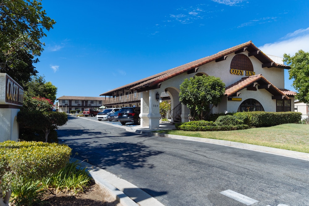 Cozy Inn Costa Mesa 14/21
