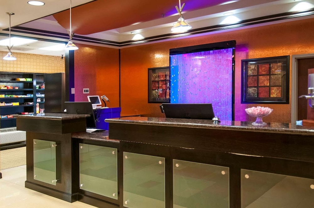 Best Western Plus JFK Inn & Suites 9/49