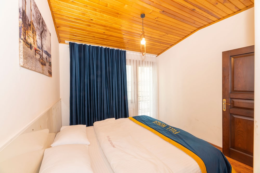 Opera House Hotel 31/64