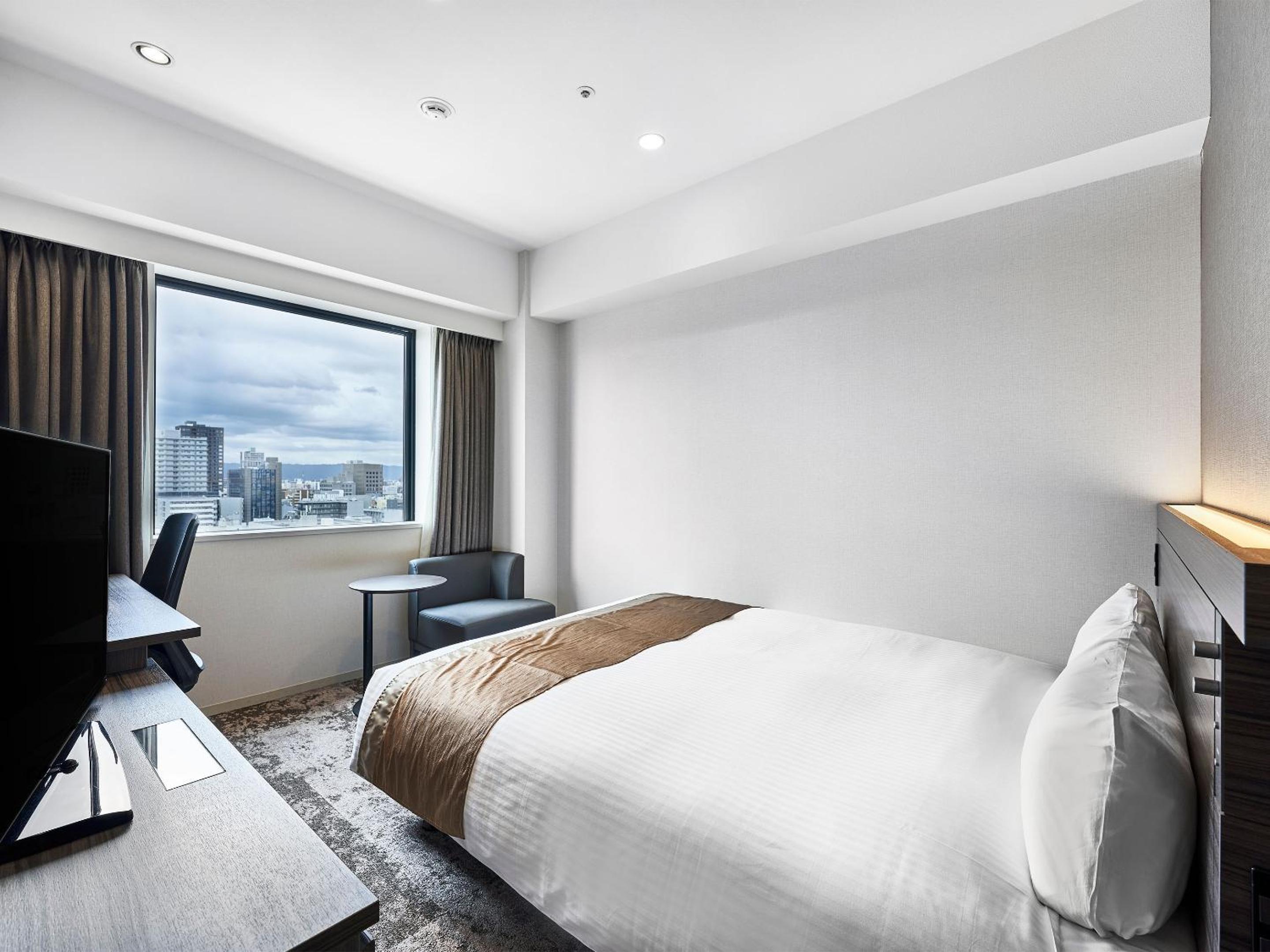 Moderate, Double Bed