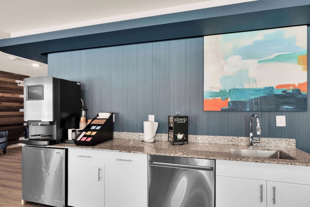 WaterWalk Extended Stay by Wyndham Charlotte - Arrowood 63/63