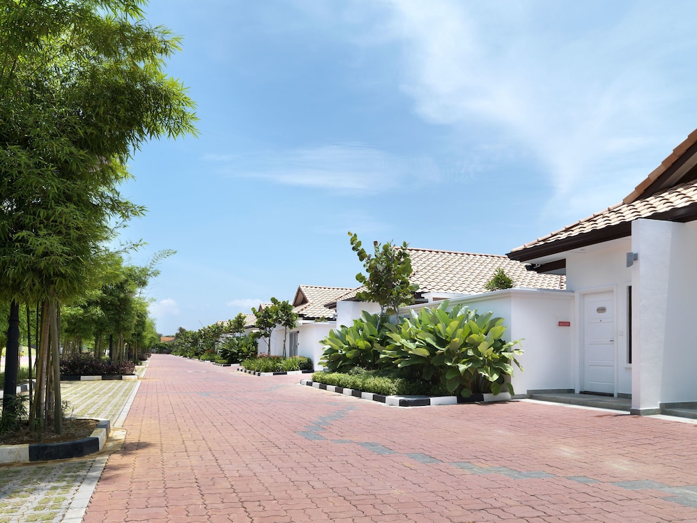 Grand Lexis Port Dickson 42/50