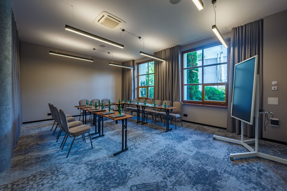 Hotel Prezydent 25/48