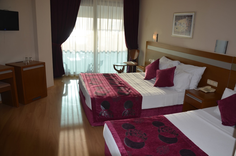 Drita Hotel 19/28