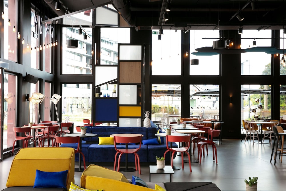 Aloft Strasbourg Etoile 38/50