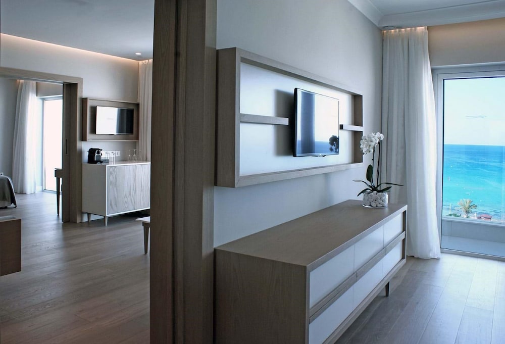 Sunrise Pearl Hotel & Spa 15/50