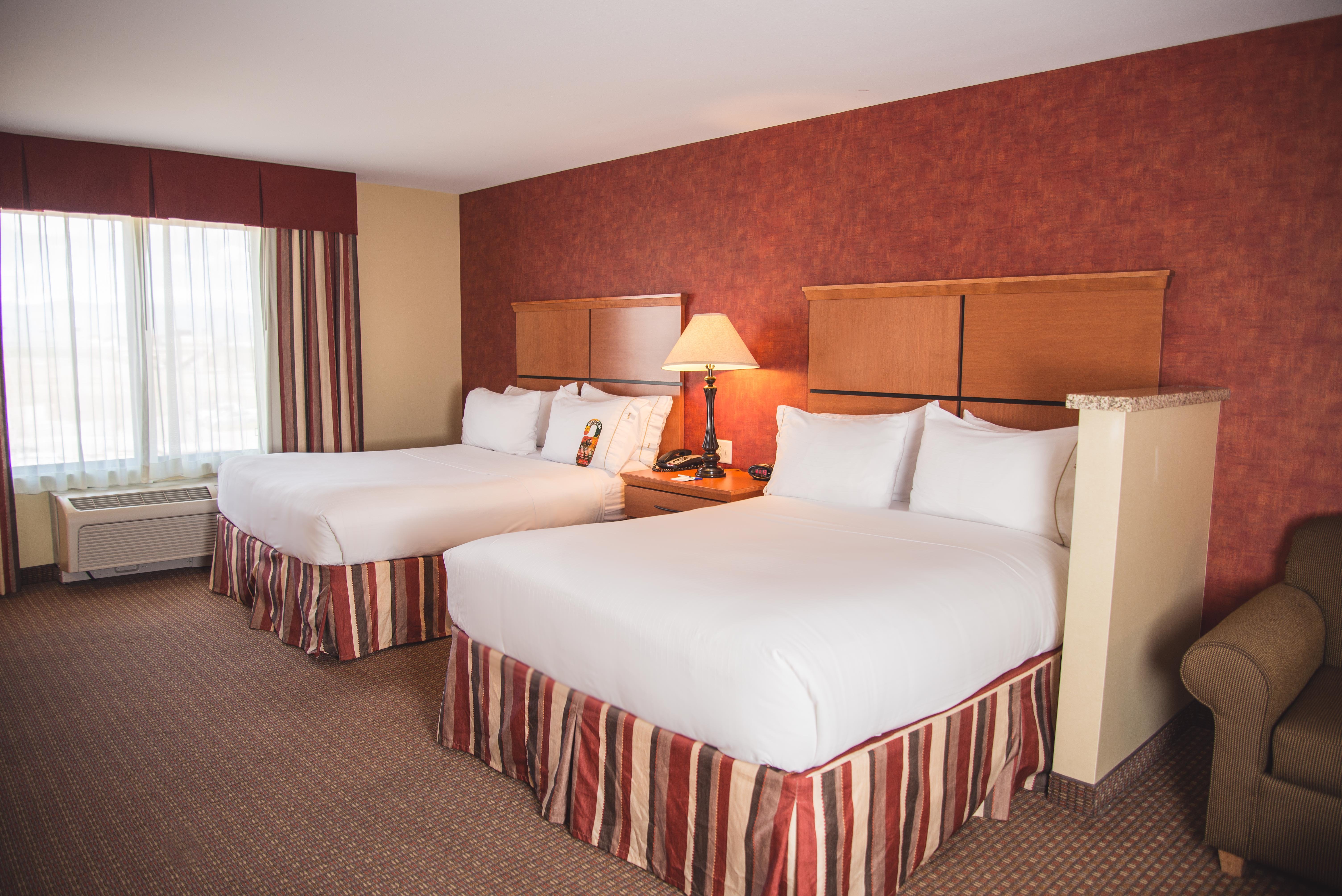 Holiday Inn Express Hotel Suites Loveland 13/56