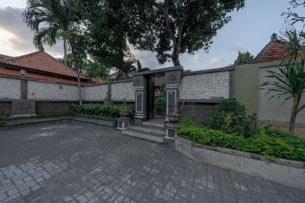 Bendesa Accommodation 49/64