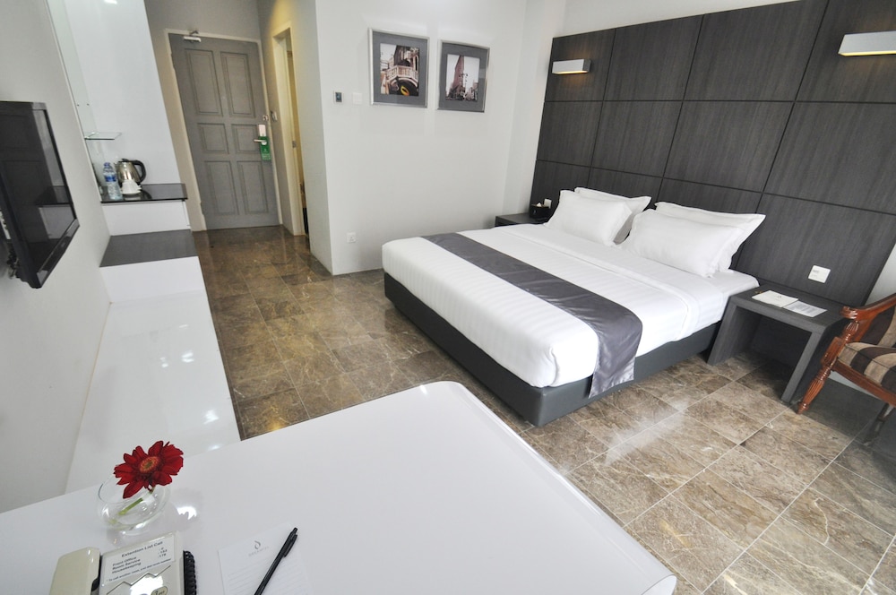 Dreamtel Jakarta 20/68