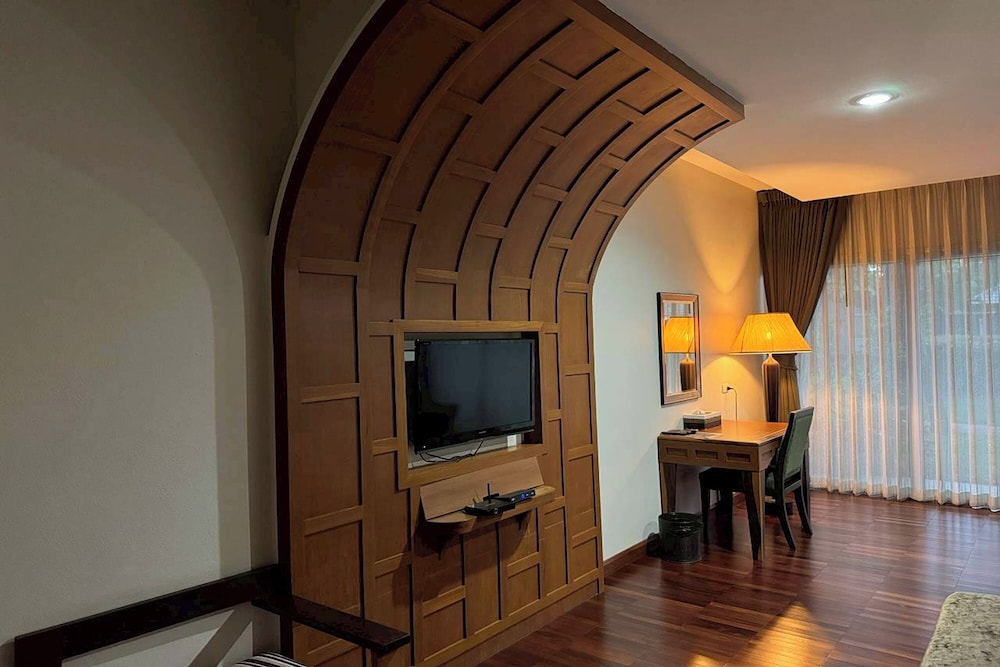 Taman Spa Resort 62/70
