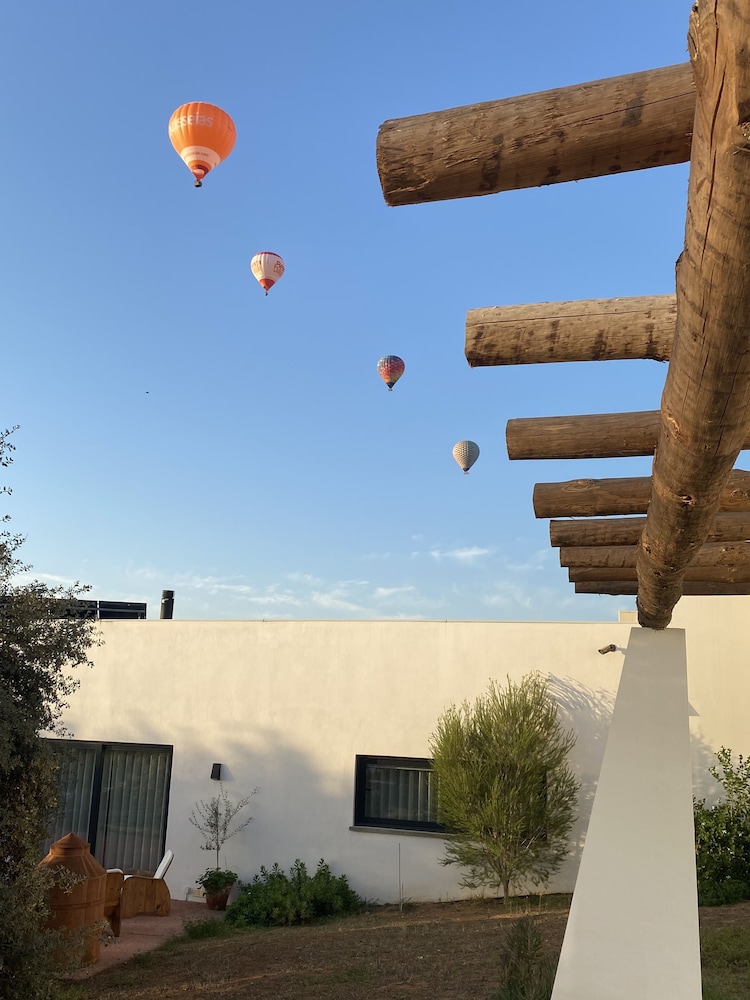 Montimerso Skyscape Country House 40/50