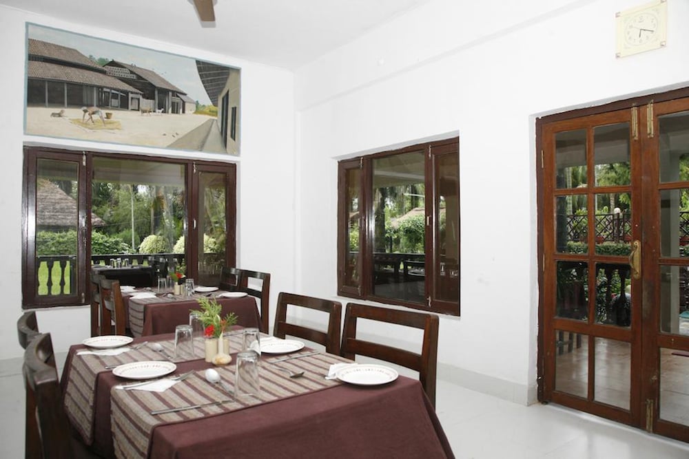 Chitwan Paradise Hotel 20/37