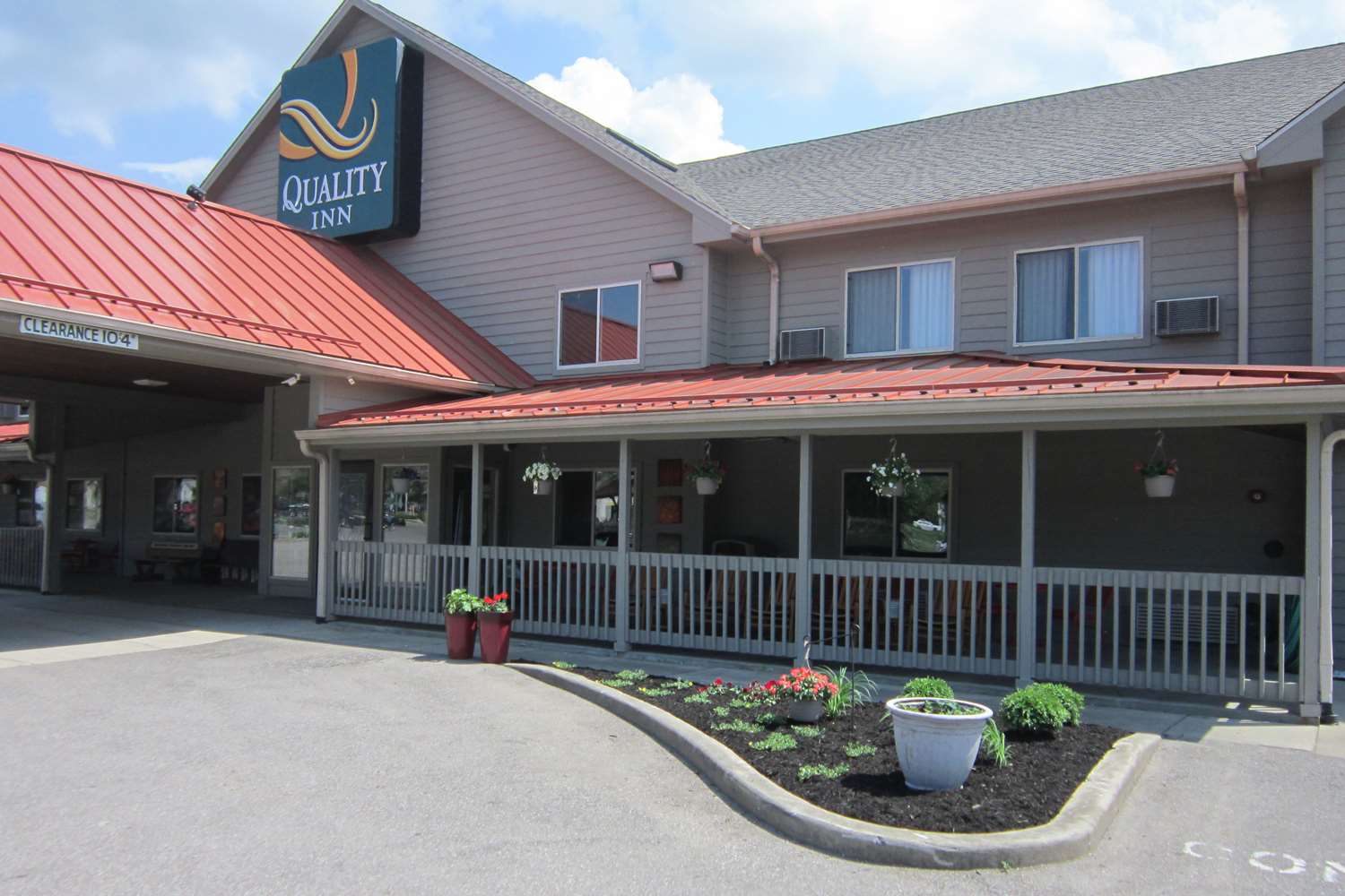 Quality Inn Nashville Bloomington 2/47