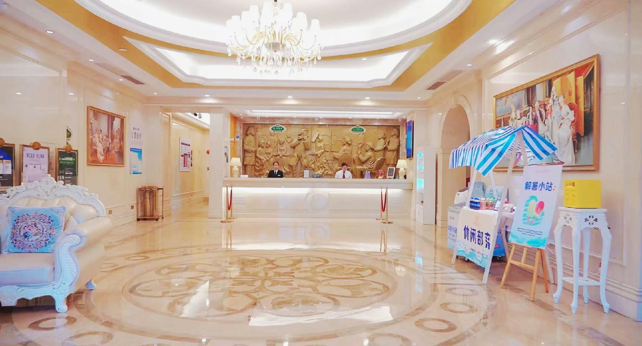 Vienna Hotel Foshan (Dali Songgang Center) 4/36