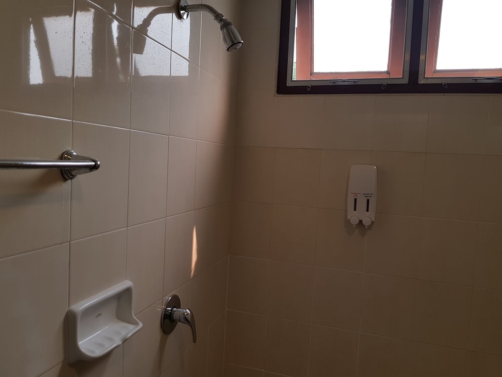 Pangviman Place Resotel 57/60