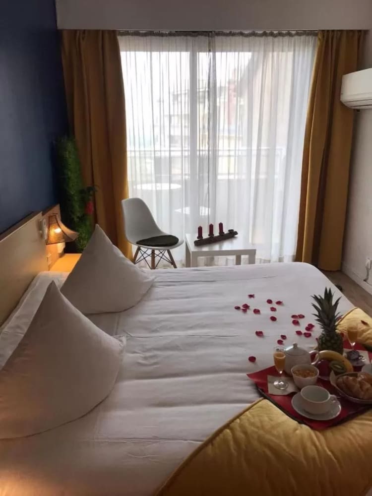 Hotel Panorama 12/26