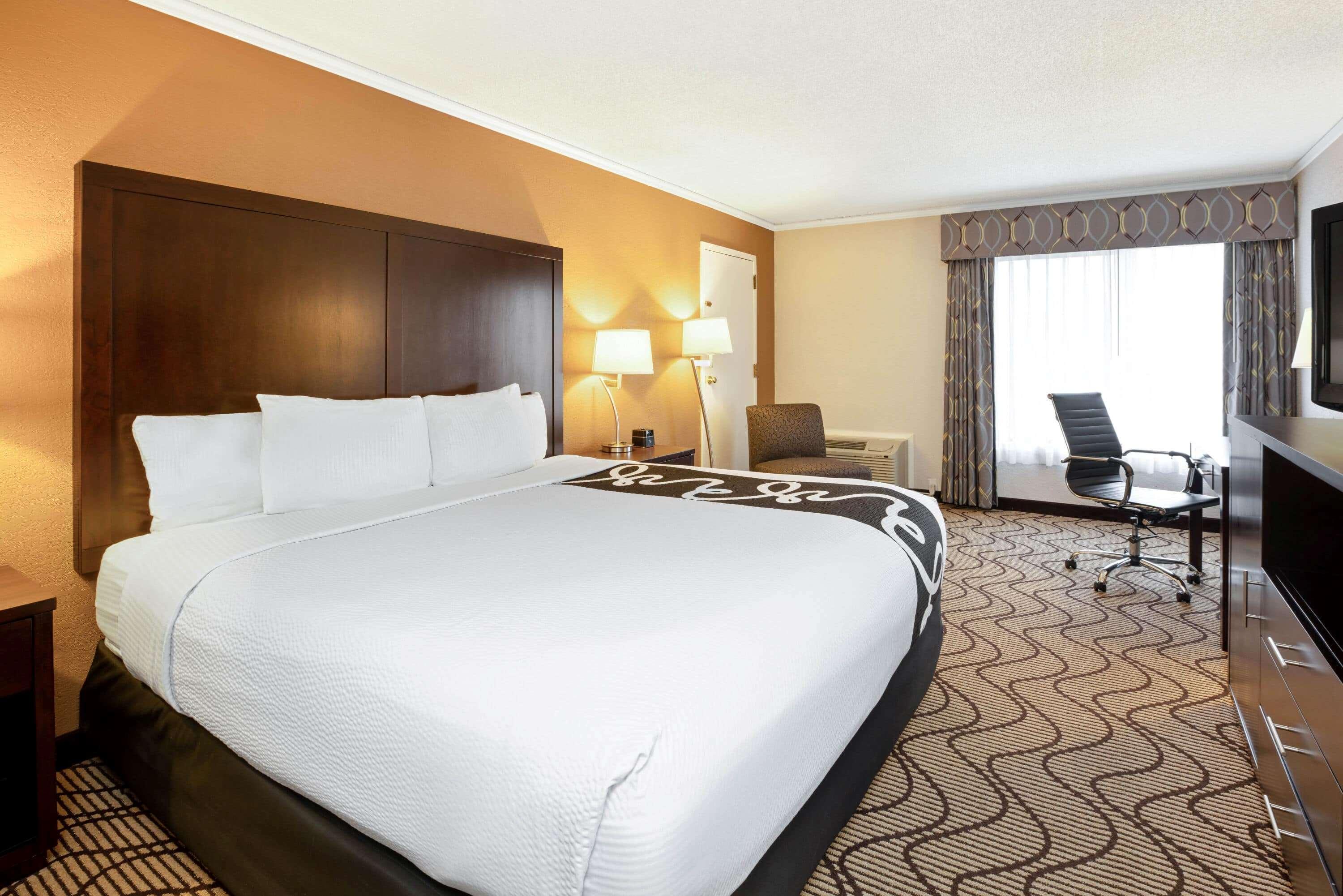 Room, Double Bed