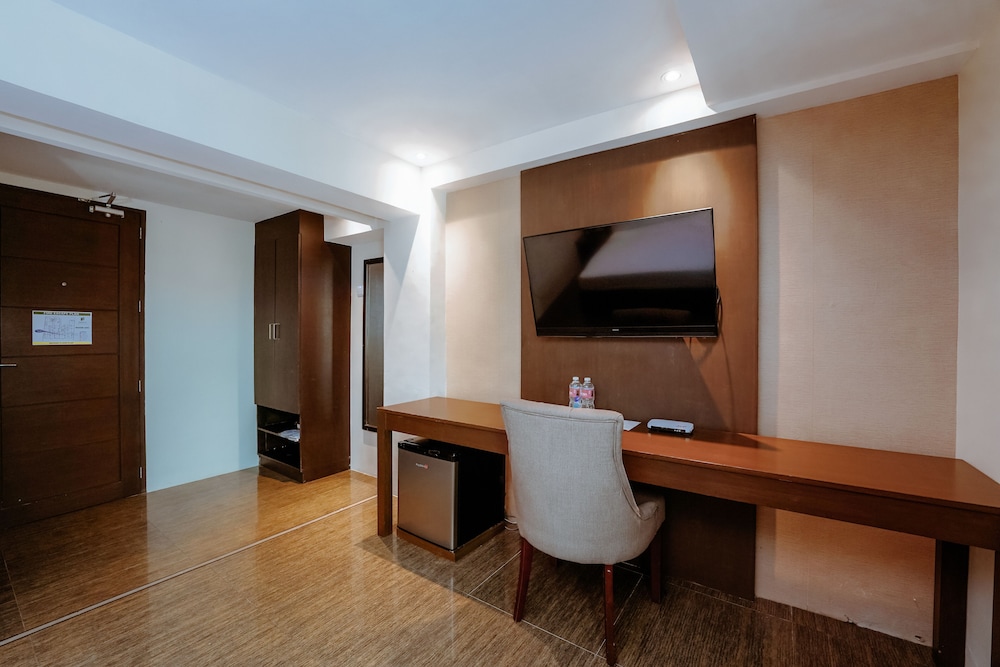 Emerald Boutique Hotel 40/55