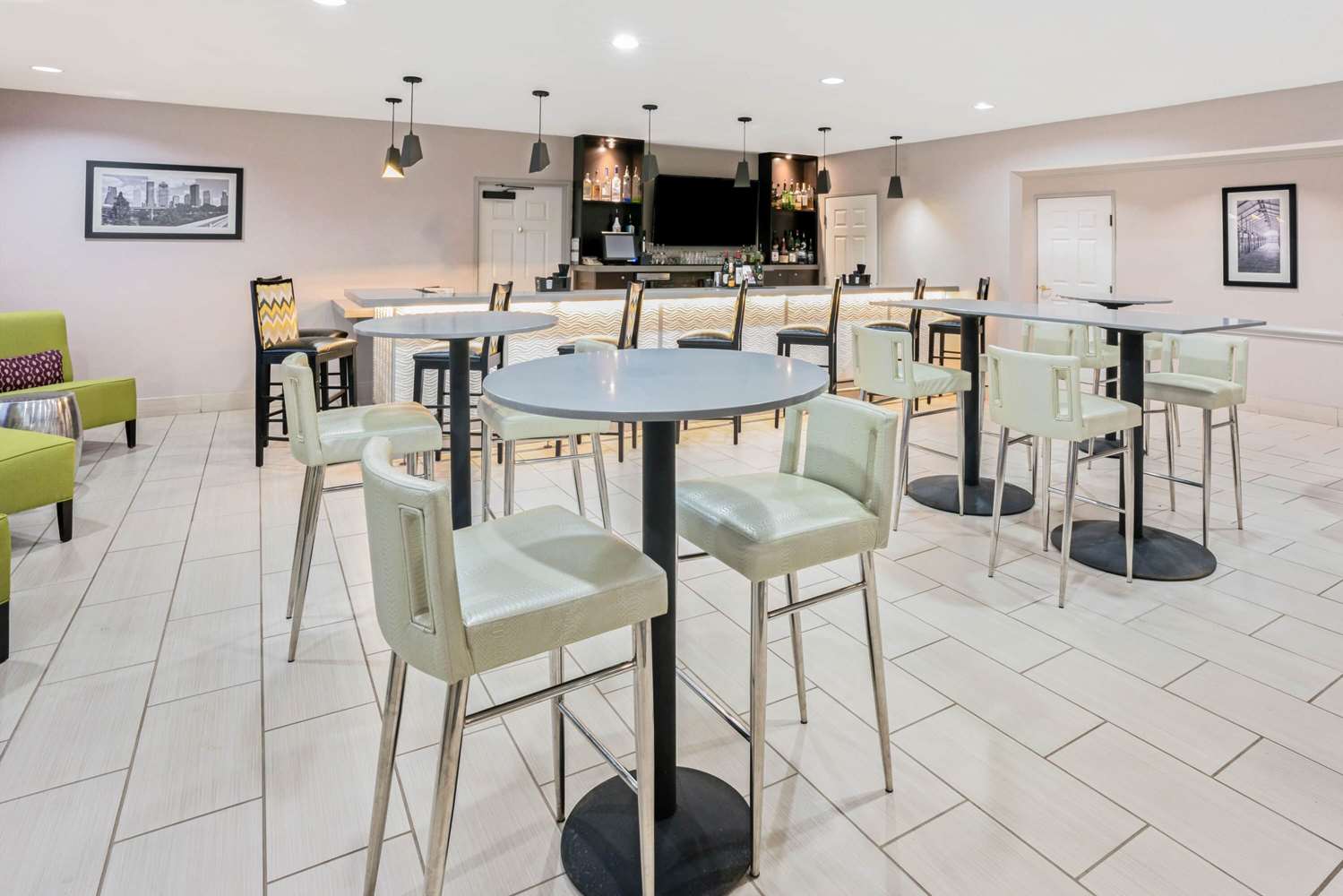 restaurant cafeteria