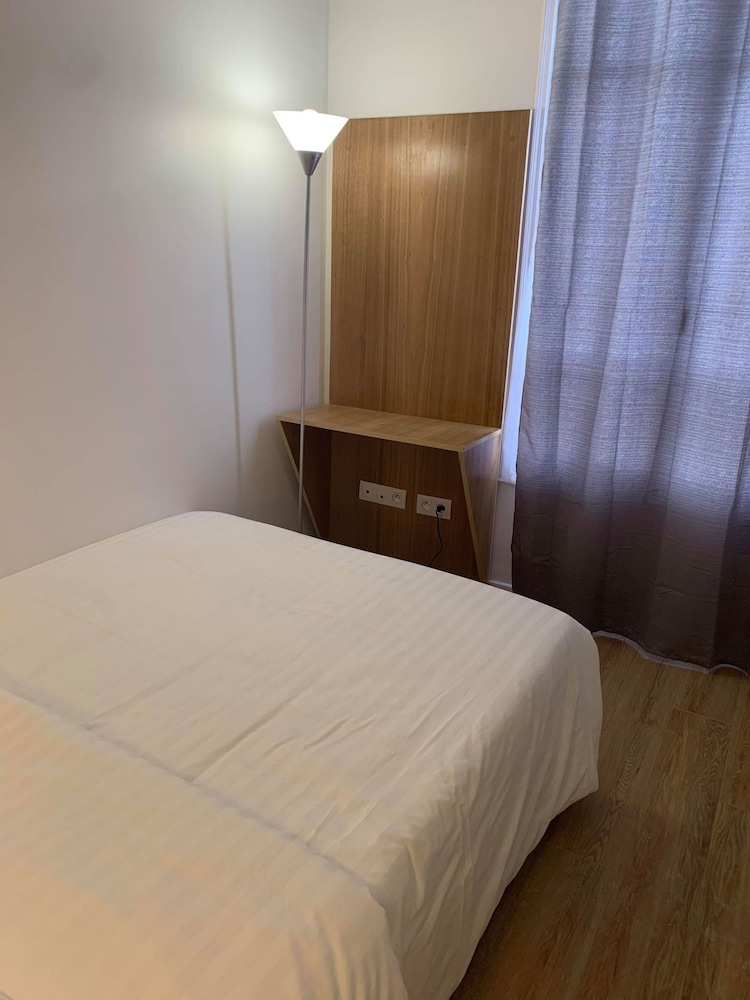 STANDARD, DOUBLE BED