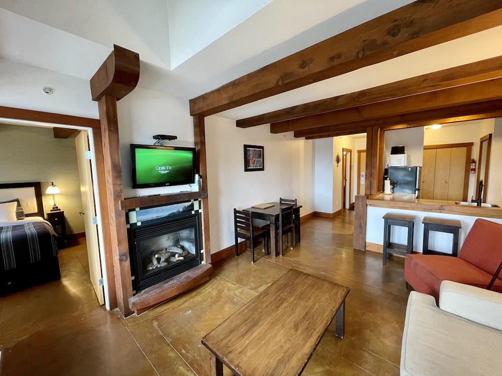 Seaside Ucluelet Hotel 20/34